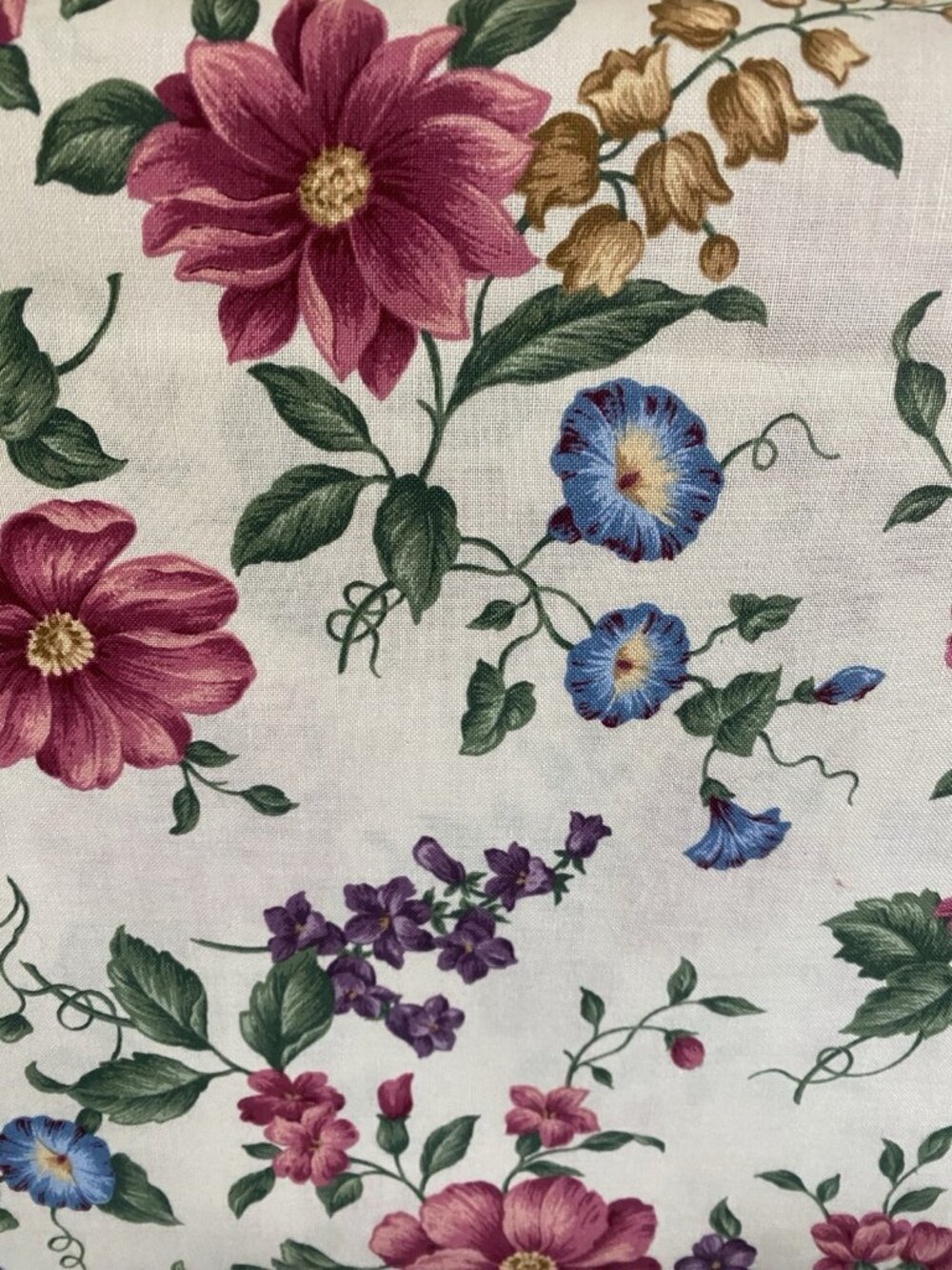 Cranston USA Made 100% Cotton Floral Fabric 4 Yards X 44”